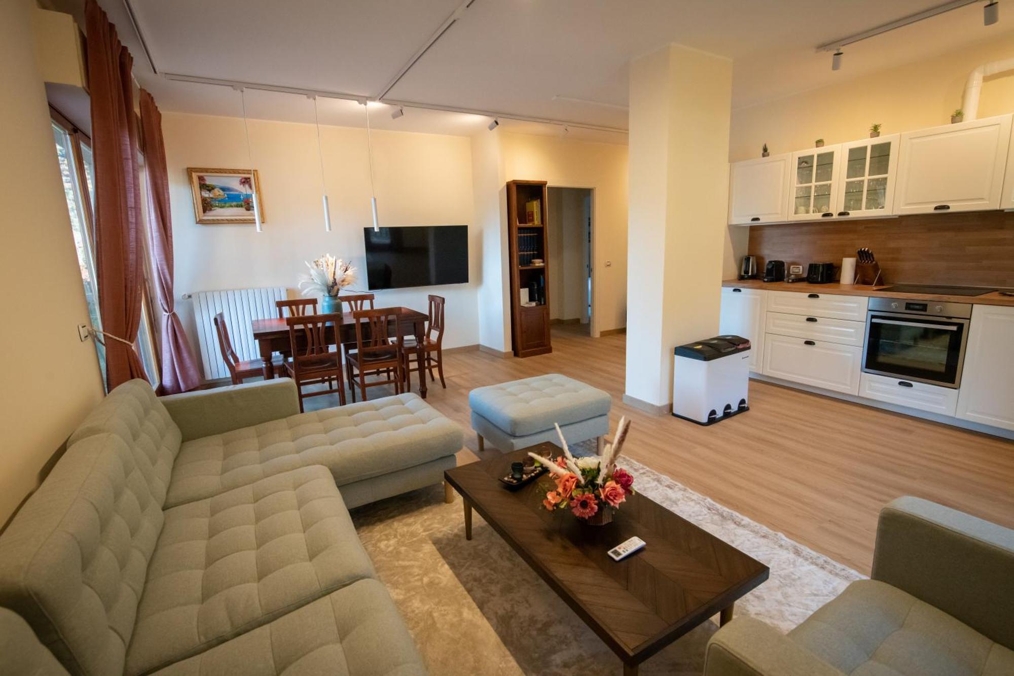 Residenza Lago Sereno Porto Ceresio Buitenkant foto