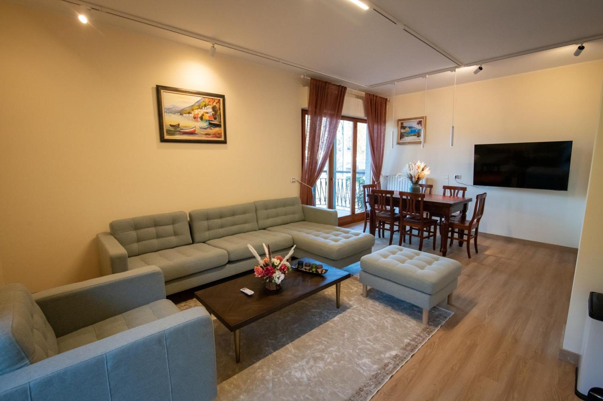 Residenza Lago Sereno Porto Ceresio Buitenkant foto